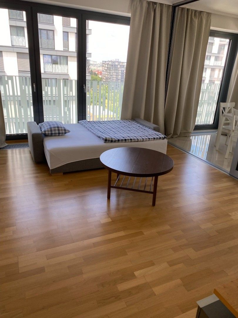 Pronájem bytu 2+kk 75 m² — photo 3