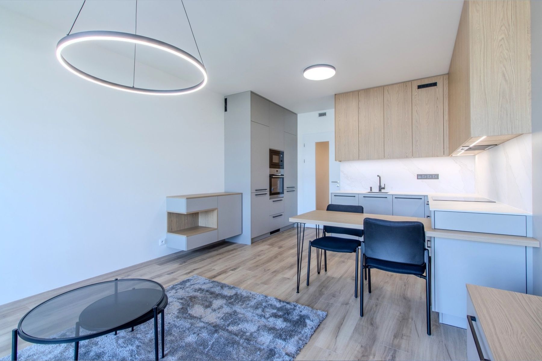 Pronájem bytu 1+kk 32 m² — photo 2