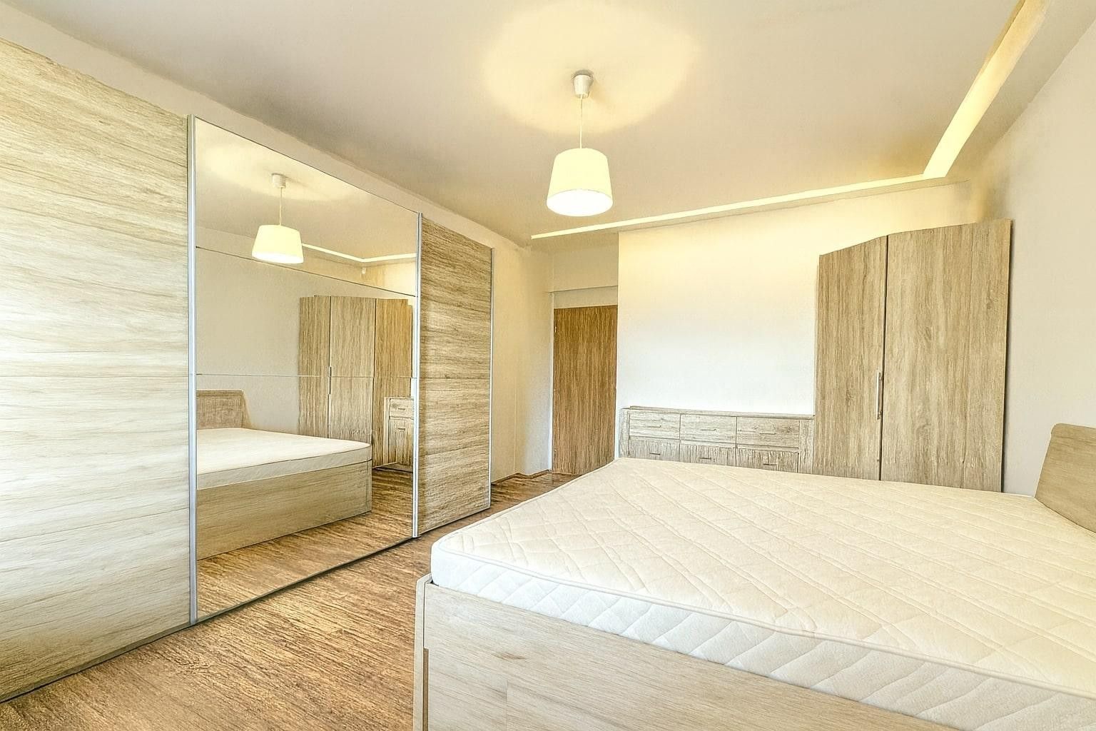 Pronájem bytu 2+kk 49 m² — photo 3