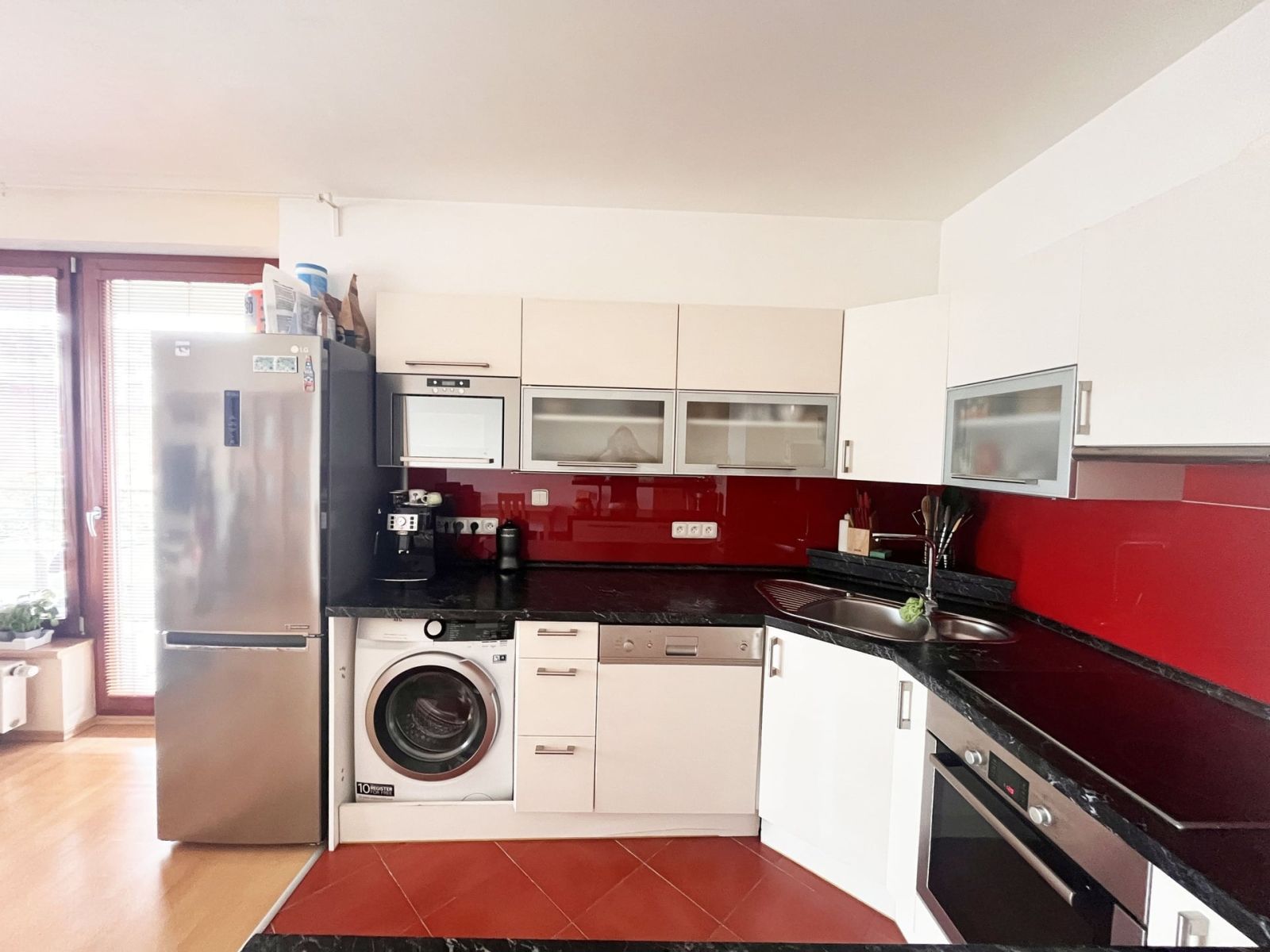 Pronájem bytu 2+kk 62 m² — photo 4