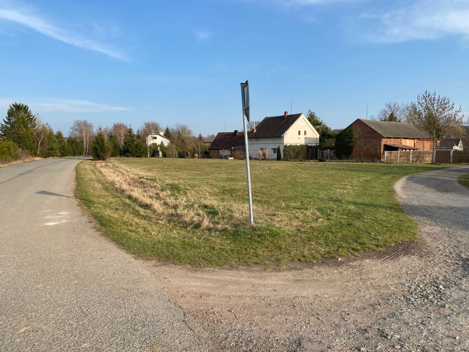 Prodej pozemku 1.700 m² — photo 3