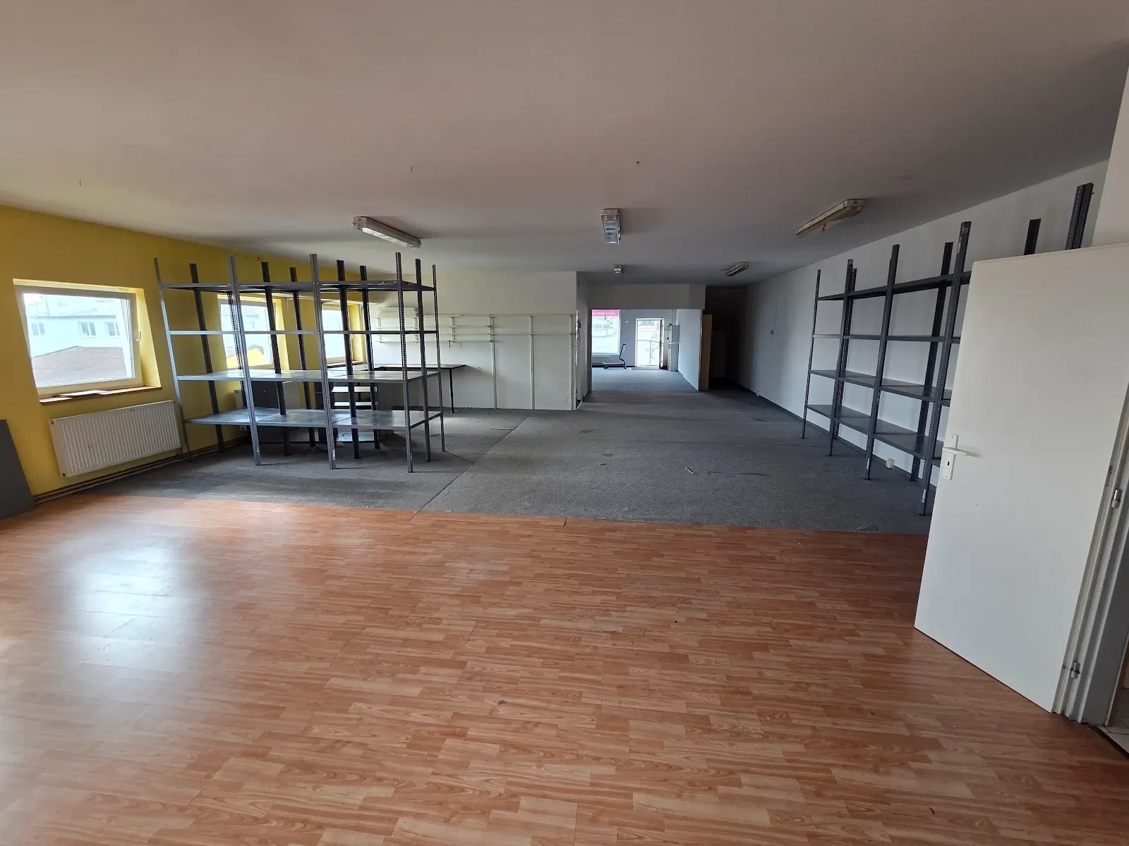 Pronájem nebytového prostoru 186 m² — photo 3