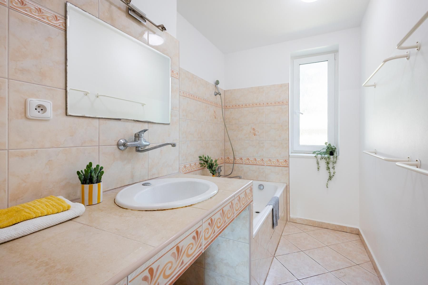 Prodej domu 130 m², pozemek 1.819 m² — photo 5