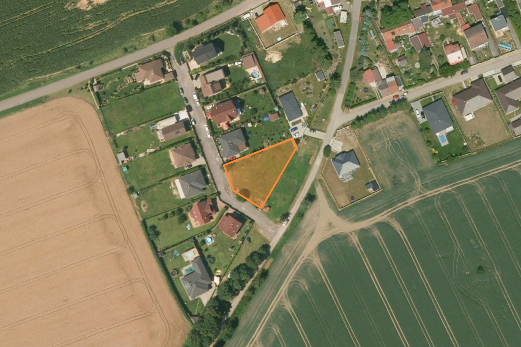 Prodej pozemku 1.135 m²