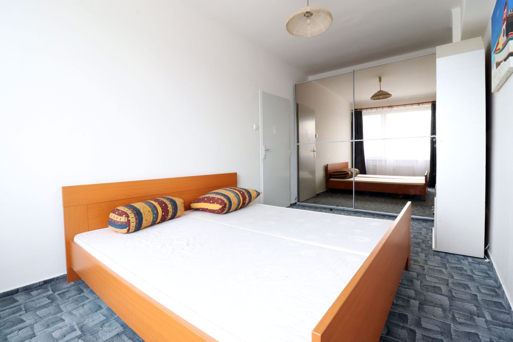 Pronájem bytu 2+kk 49 m² — photo 3