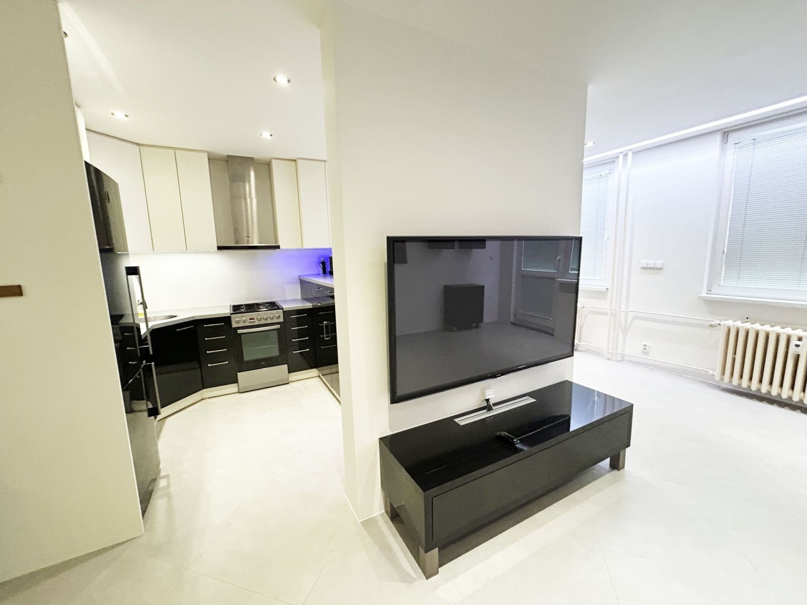 Pronájem bytu 1+kk 49 m² — photo 3