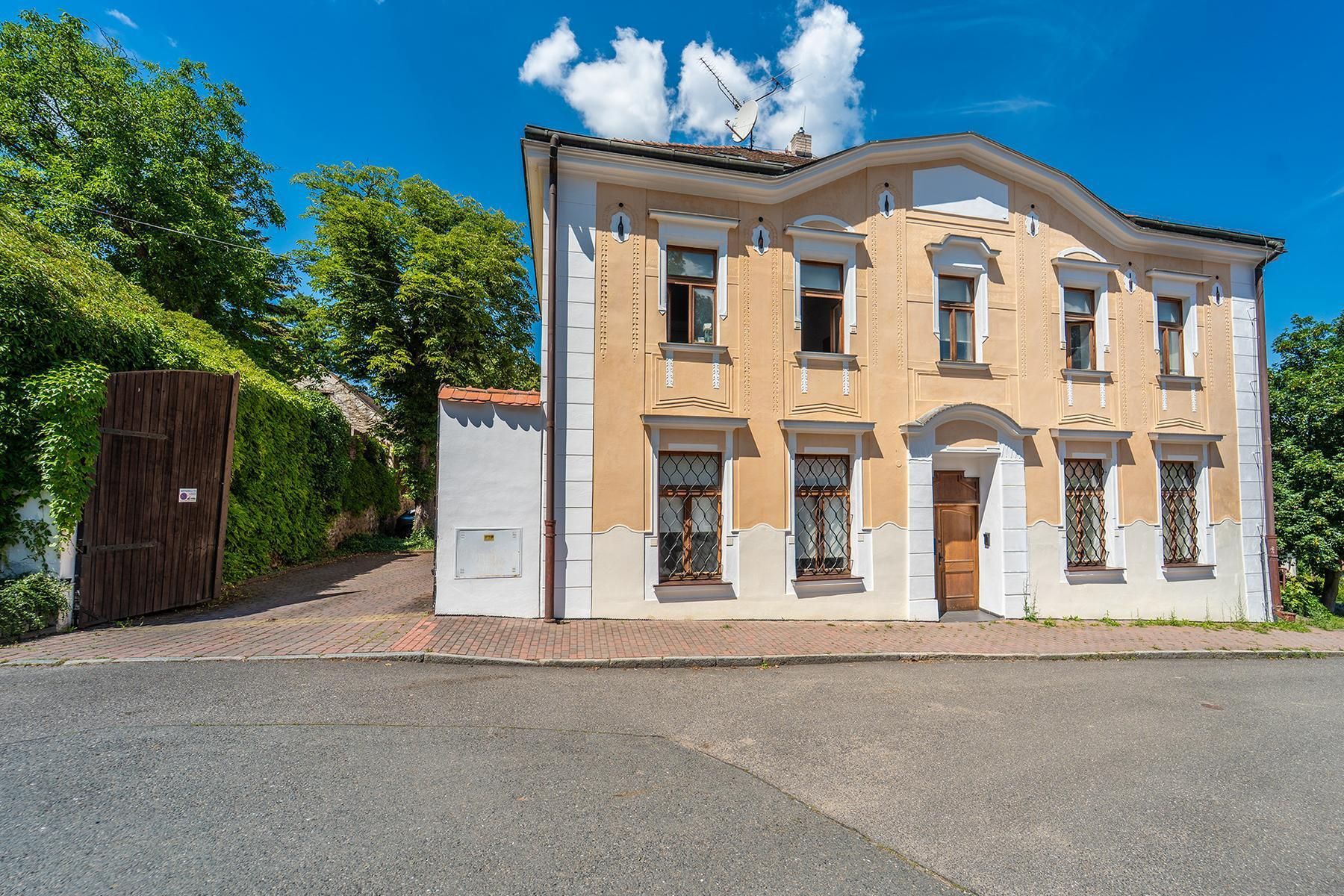 Prodej kanceláře 250 m²