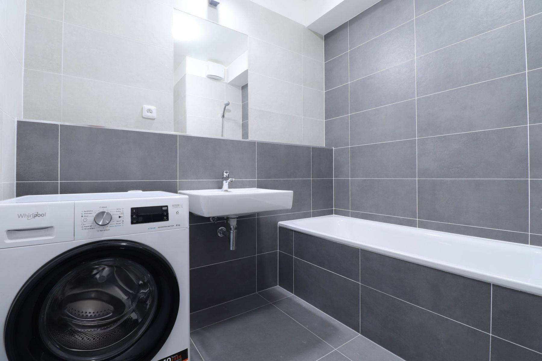 Pronájem bytu 1+kk 53 m² — photo 3