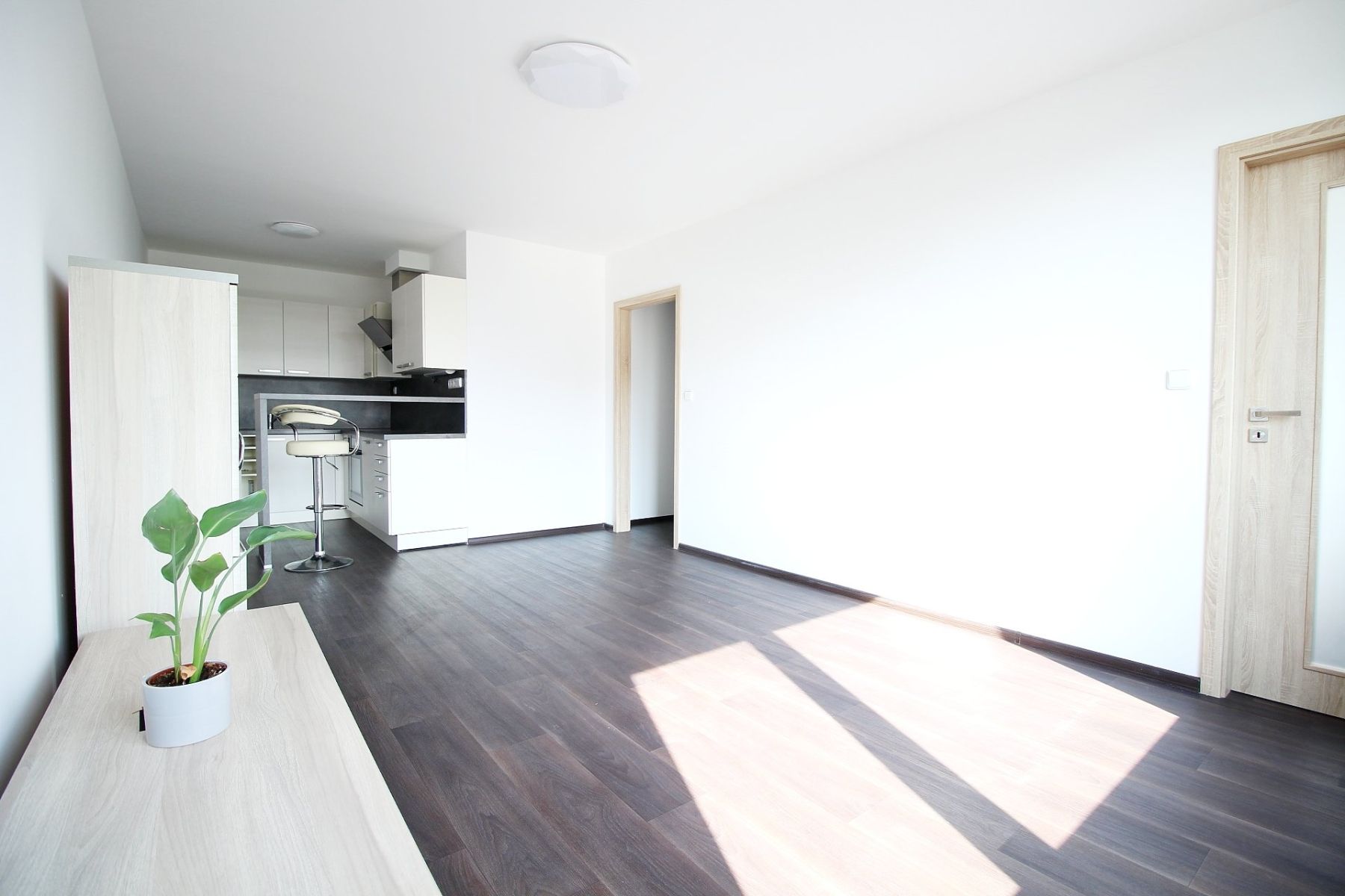 Pronájem bytu 2+kk 49 m² — photo 3