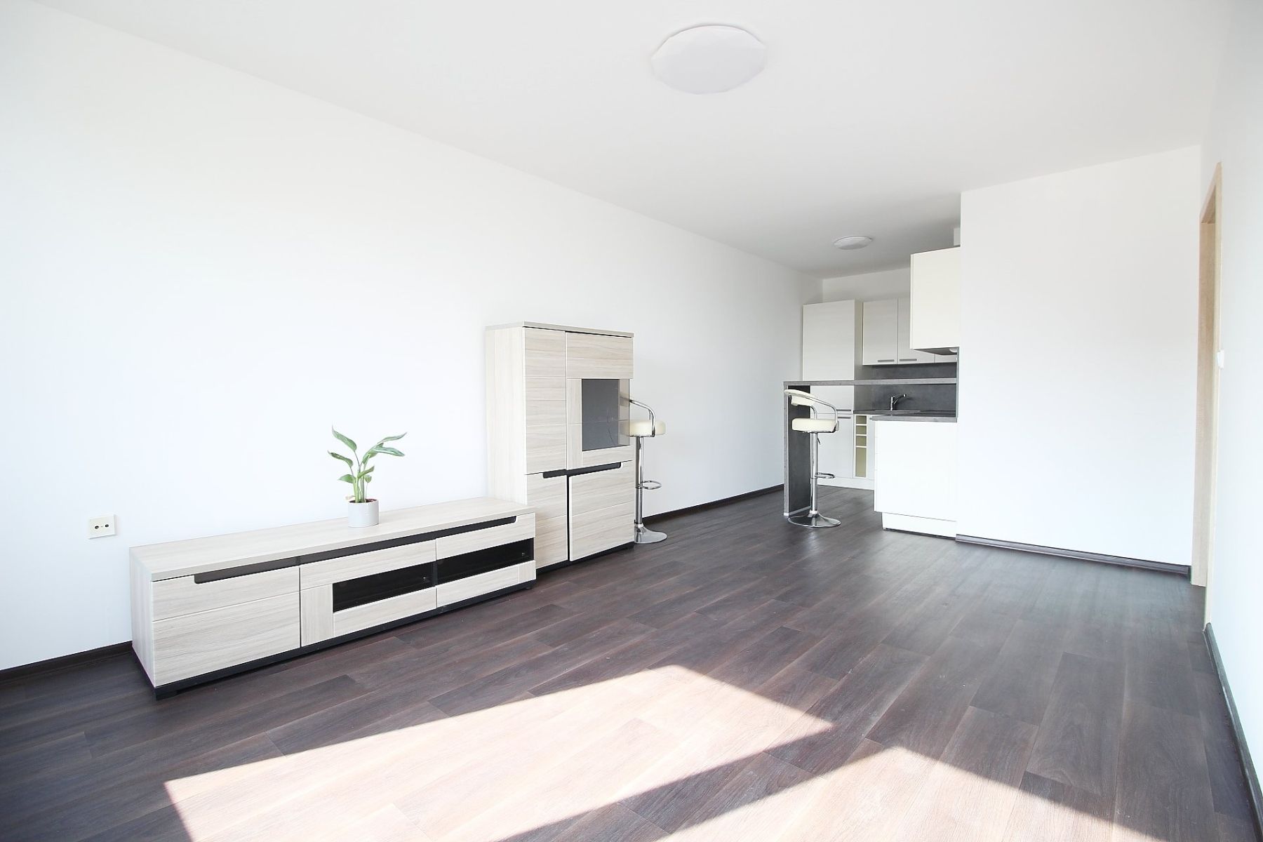 Pronájem bytu 2+kk 49 m² — photo 4