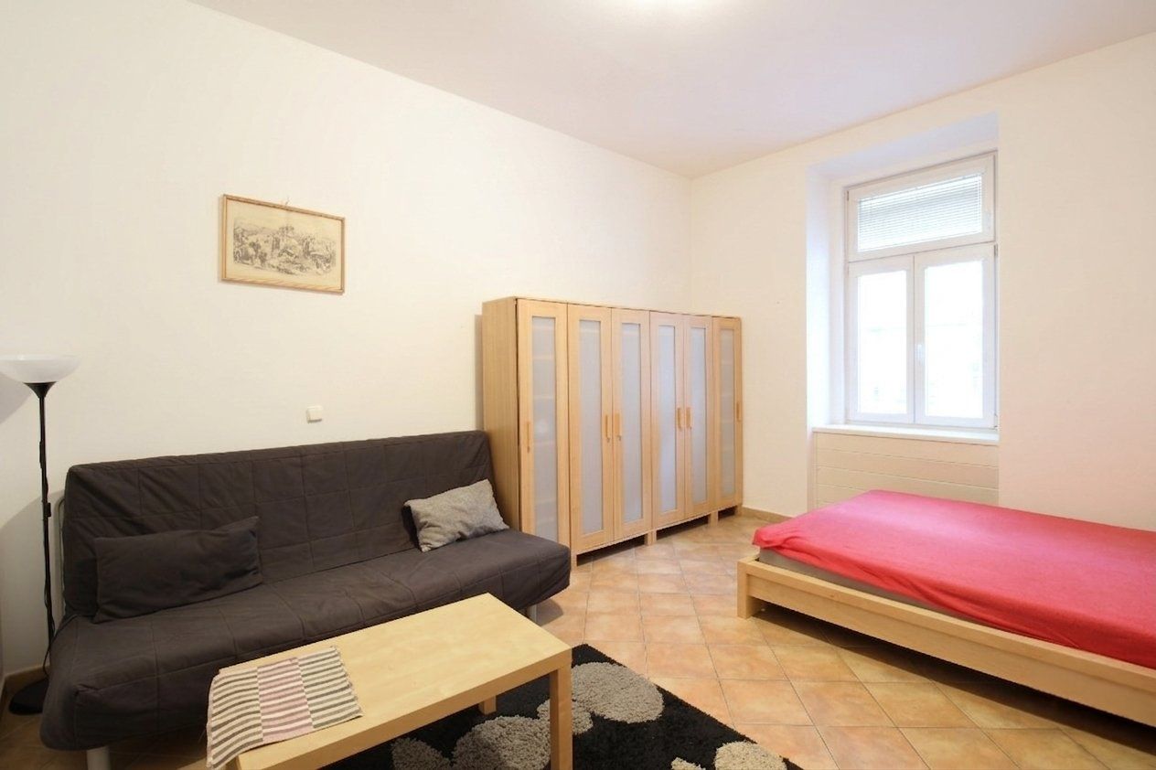 Pronájem bytu 1+1 37 m² — photo 3