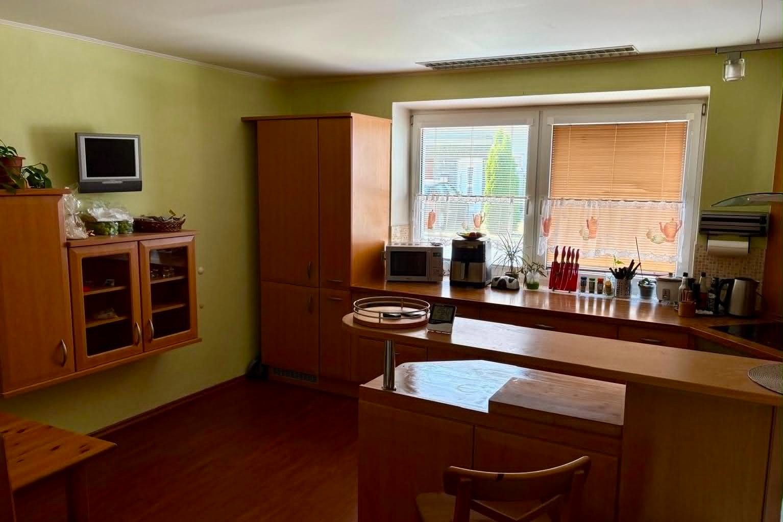 Prodej domu 184 m², pozemek 913 m² — photo 3