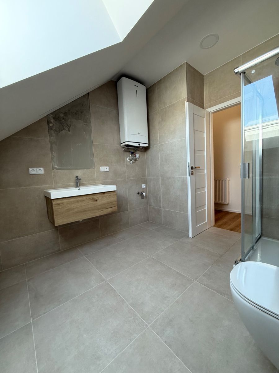Pronájem bytu 1+kk 70 m² — photo 4
