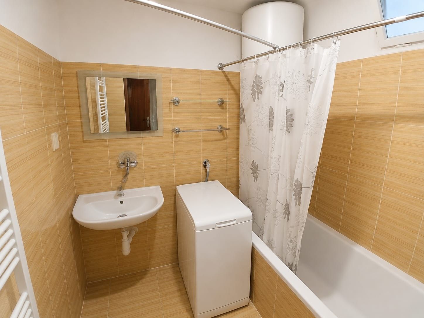 Prodej bytu 2+1 66 m² — photo 2