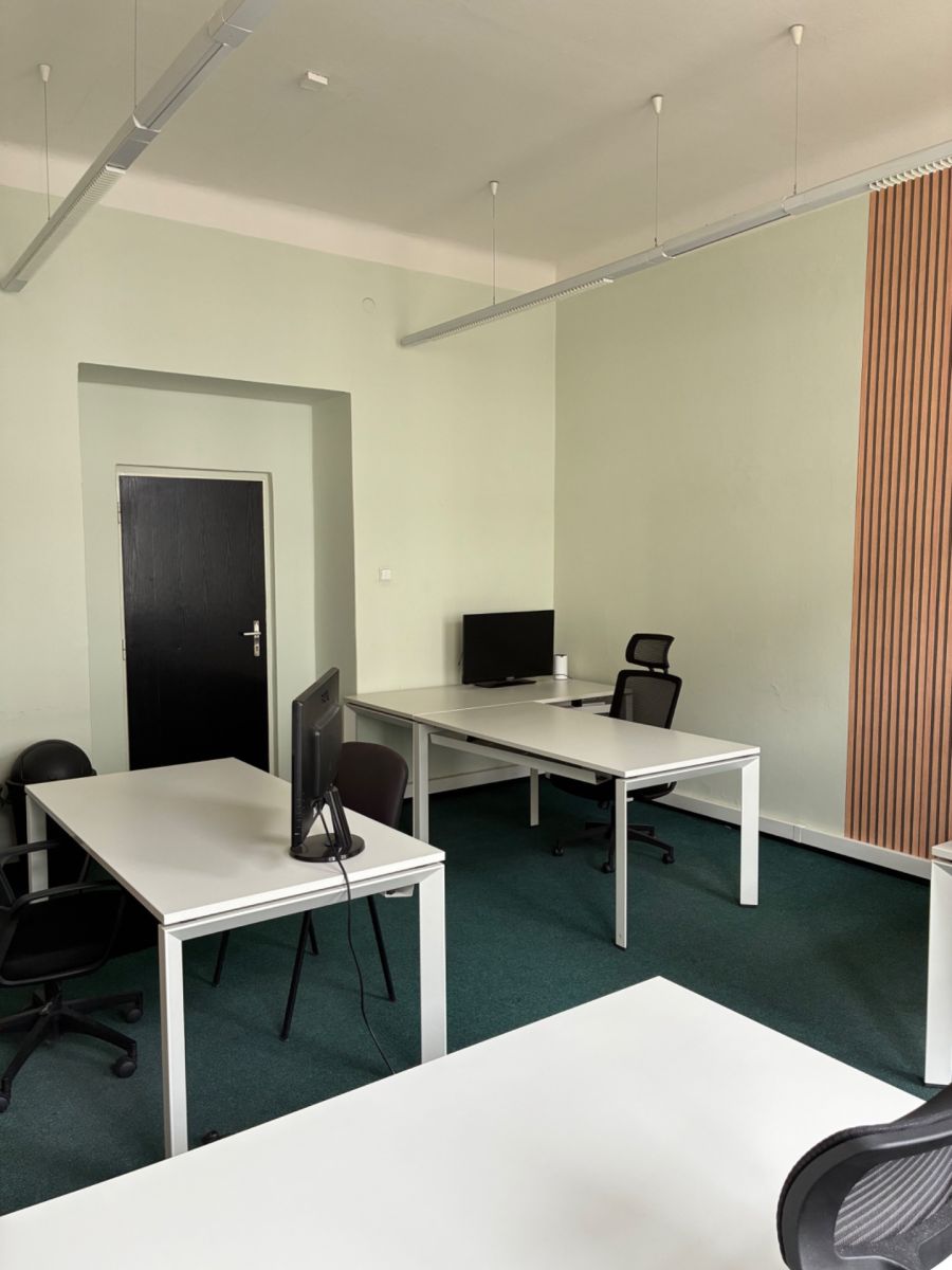 Pronájem kanceláře 110 m² — photo 3