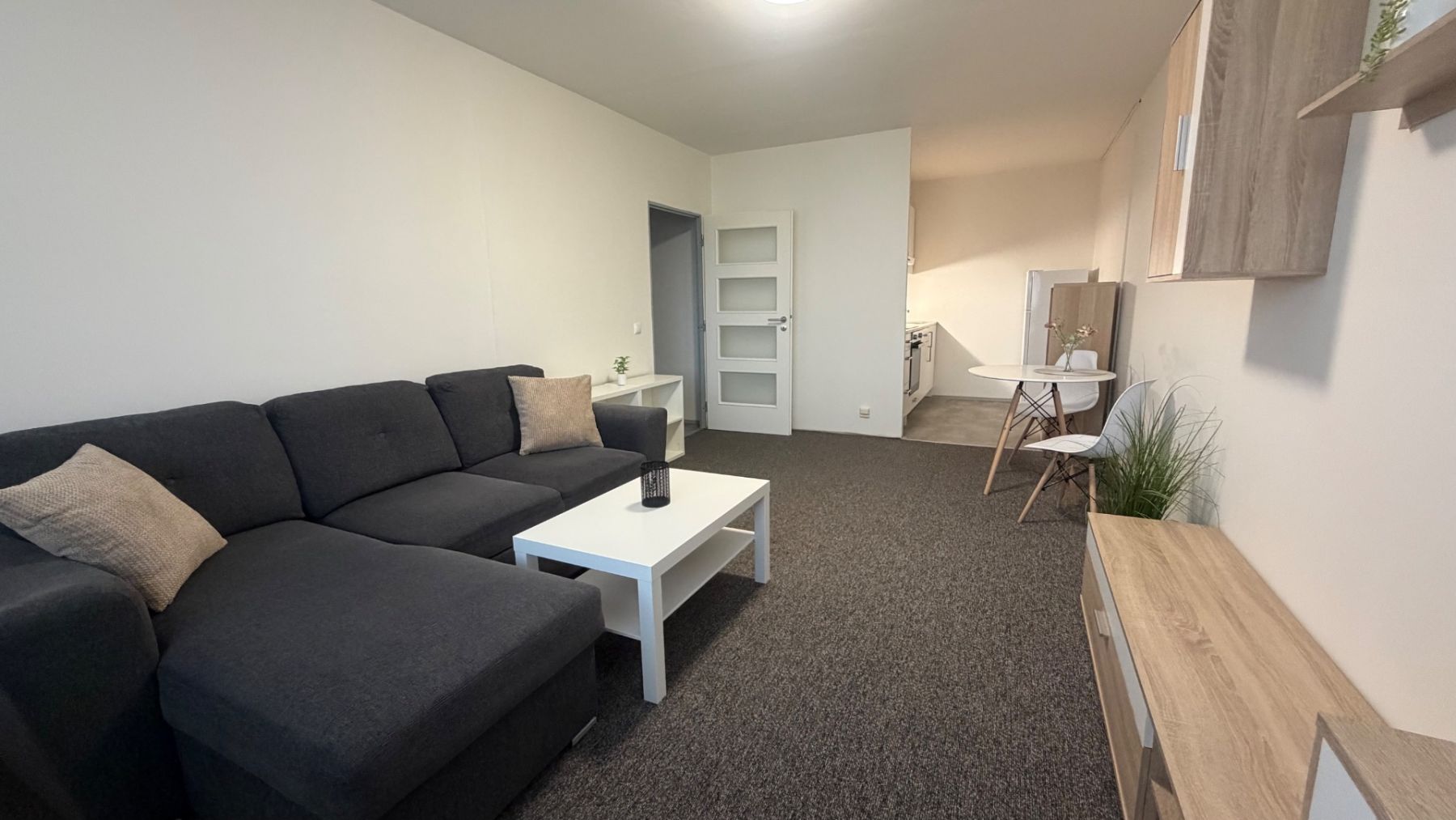 Pronájem bytu 2+kk 45 m² — photo 2