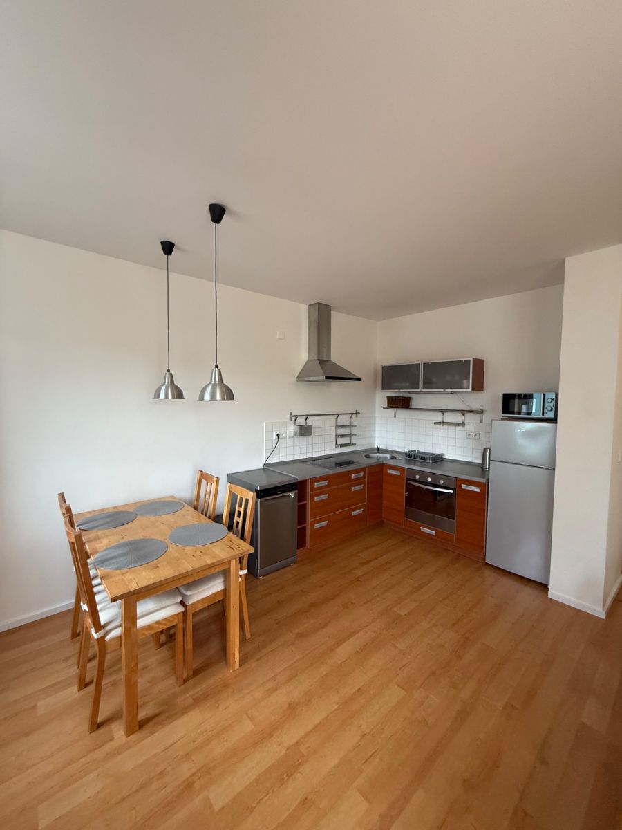 Pronájem bytu 2+kk 68 m² — photo 2