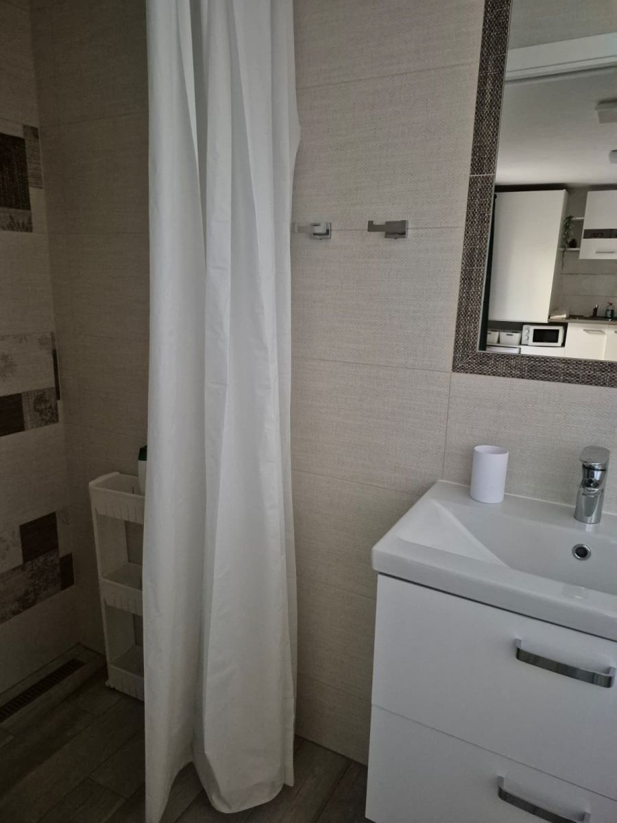 Pronájem kanceláře 25 m² — photo 3