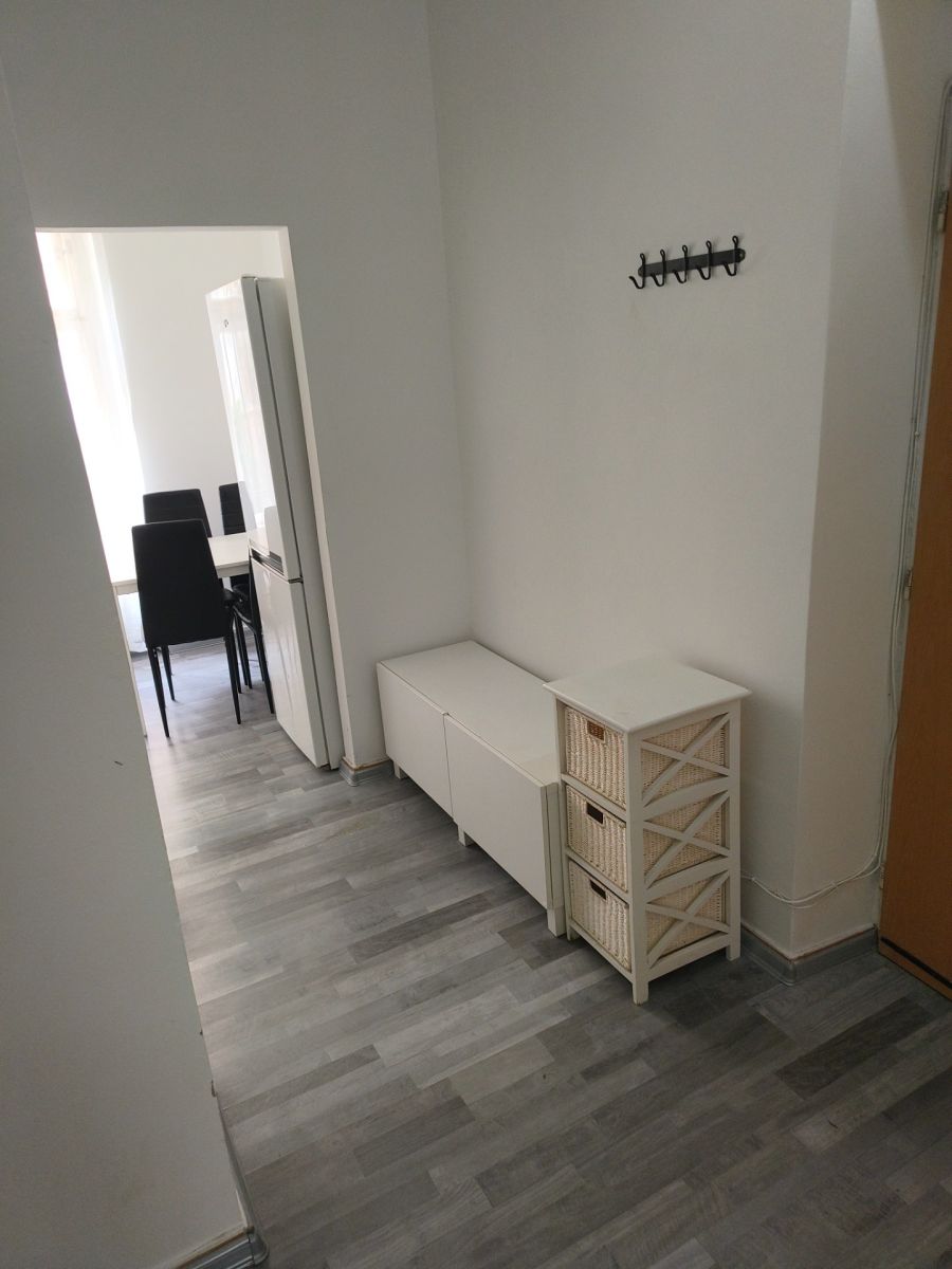 Pronájem bytu 1+1 38 m² — photo 3