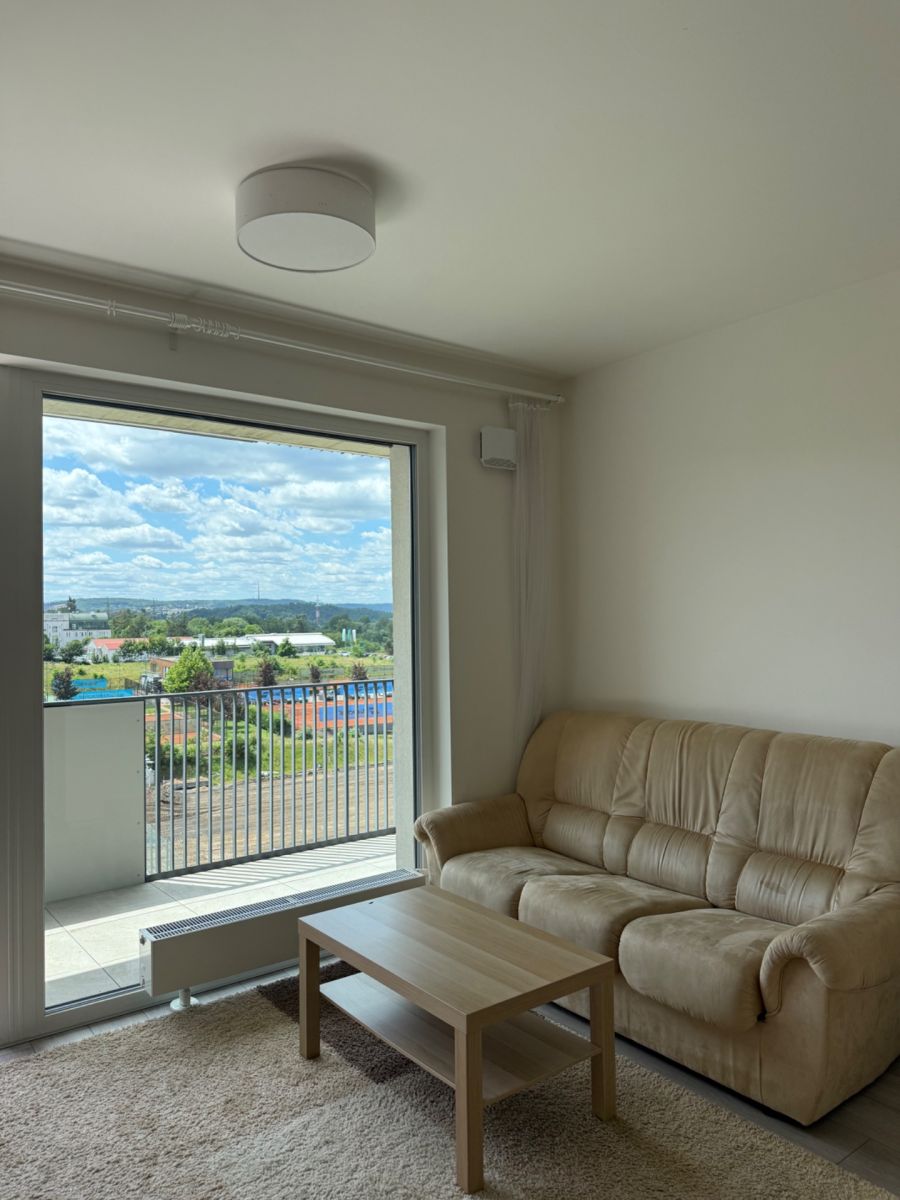 Pronájem bytu 2+kk 50 m² — photo 3