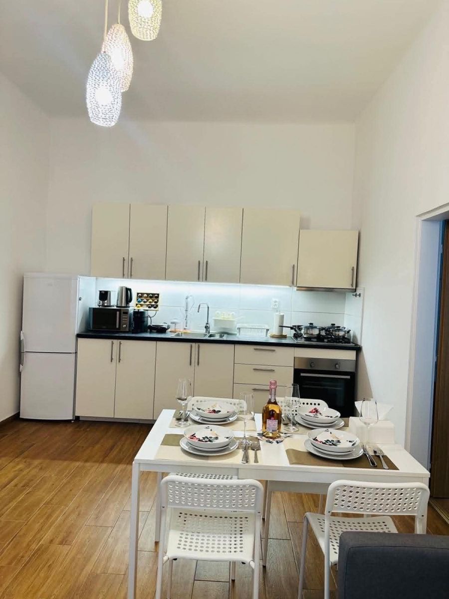 Pronájem bytu 2+kk 45 m² — photo 2
