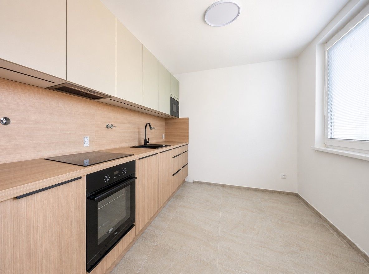 Prodej bytu 3+1 75 m² — photo 3