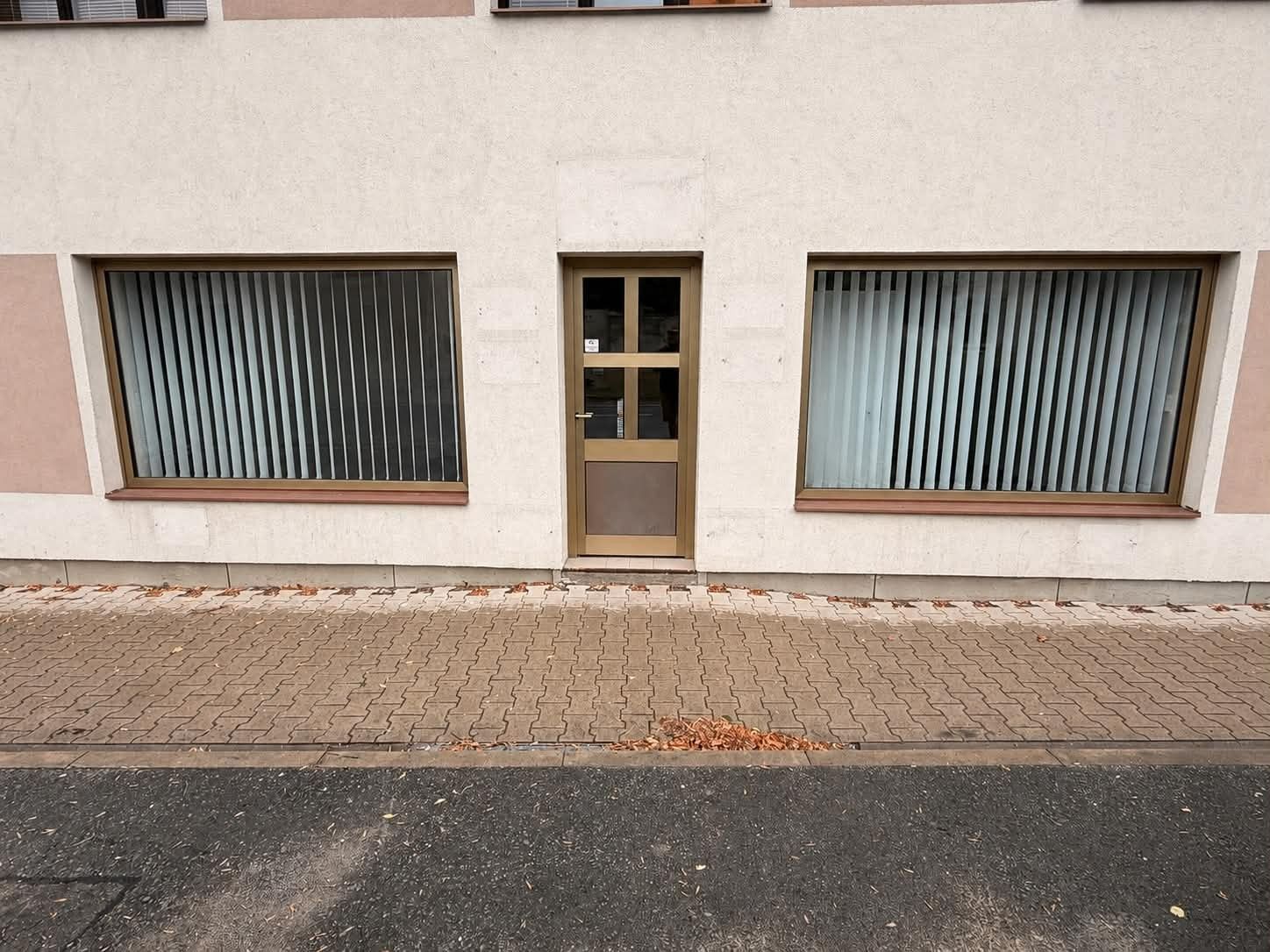 Pronájem nebytového prostoru 166 m² — photo 2