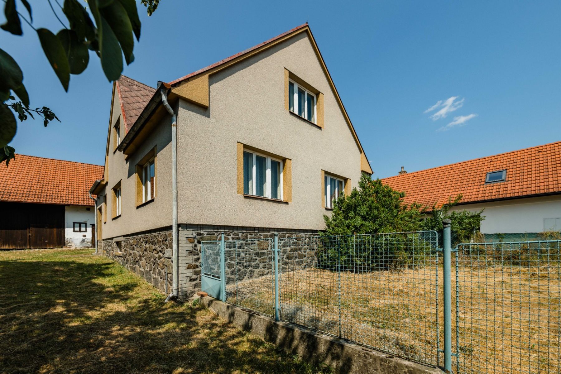 Prodej domu 91 m², pozemek 1.042 m² — photo 2