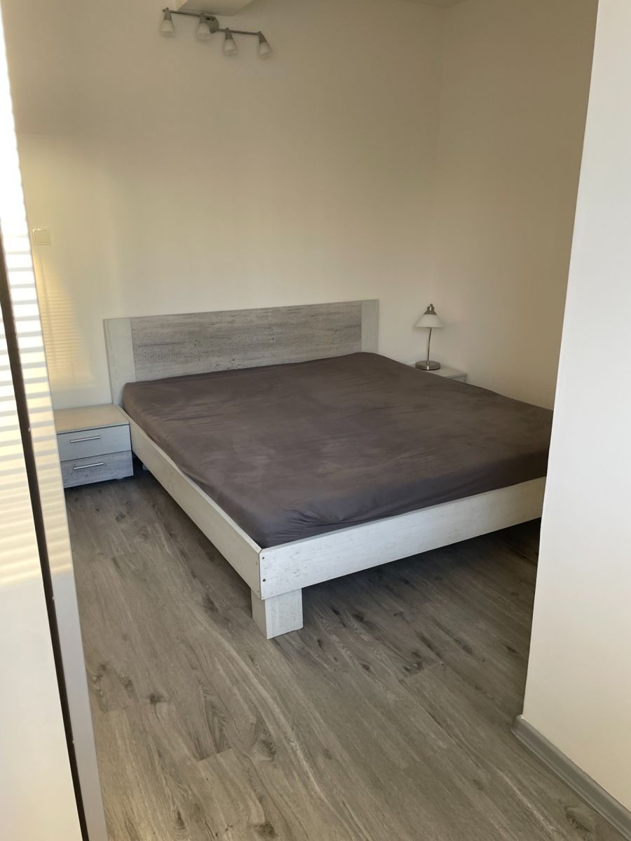 Pronájem bytu 3+kk 65 m² — photo 2