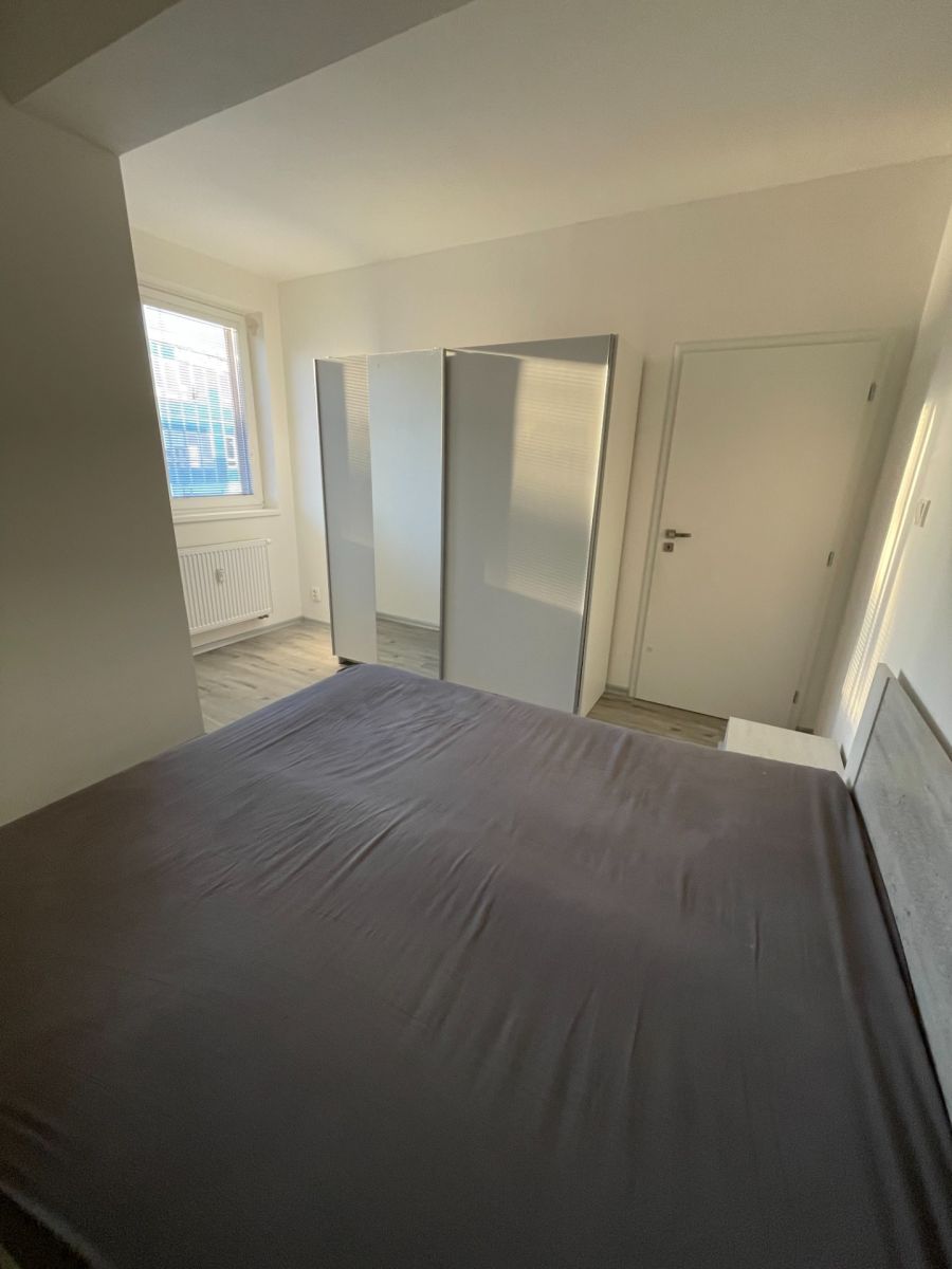 Pronájem bytu 3+kk 65 m² — photo 3
