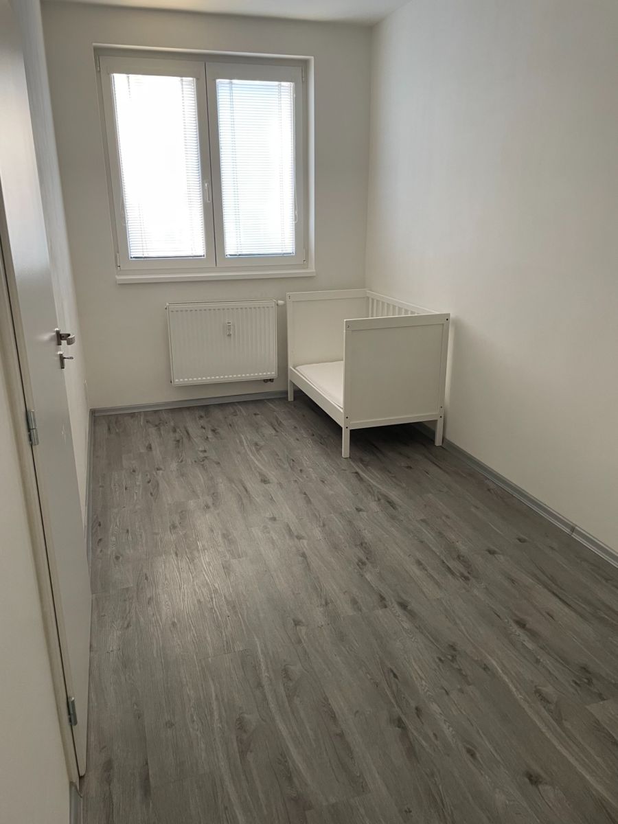 Pronájem bytu 3+kk 65 m² — photo 4
