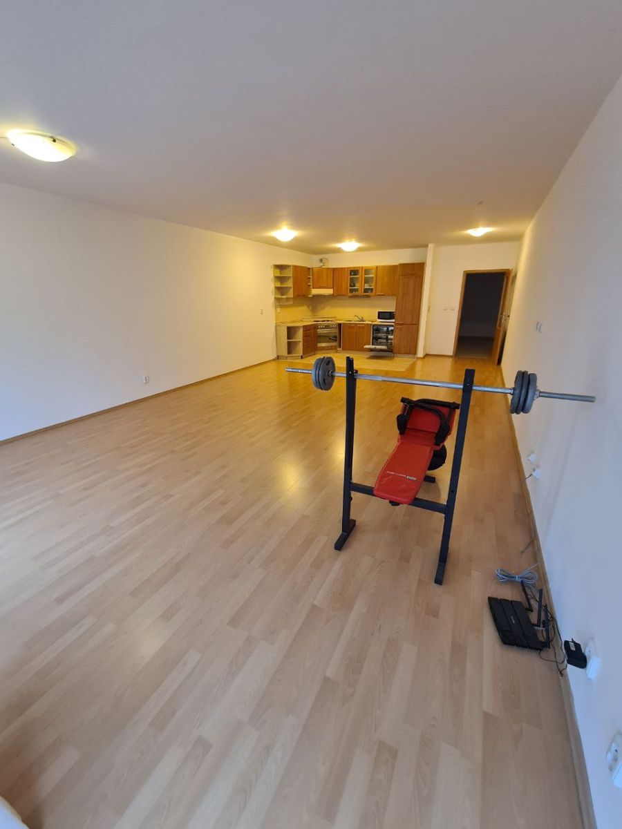 Pronájem bytu 3+kk 105 m² — photo 2