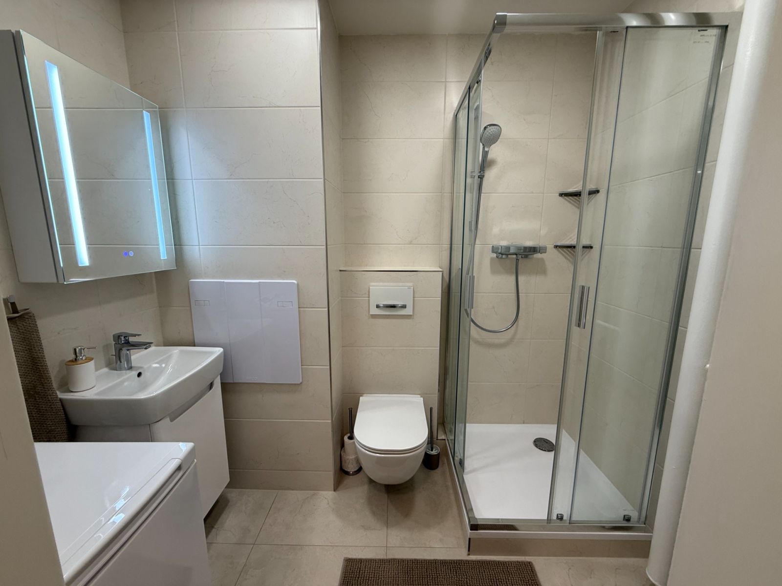 Pronájem bytu 3+kk 54 m² — photo 5