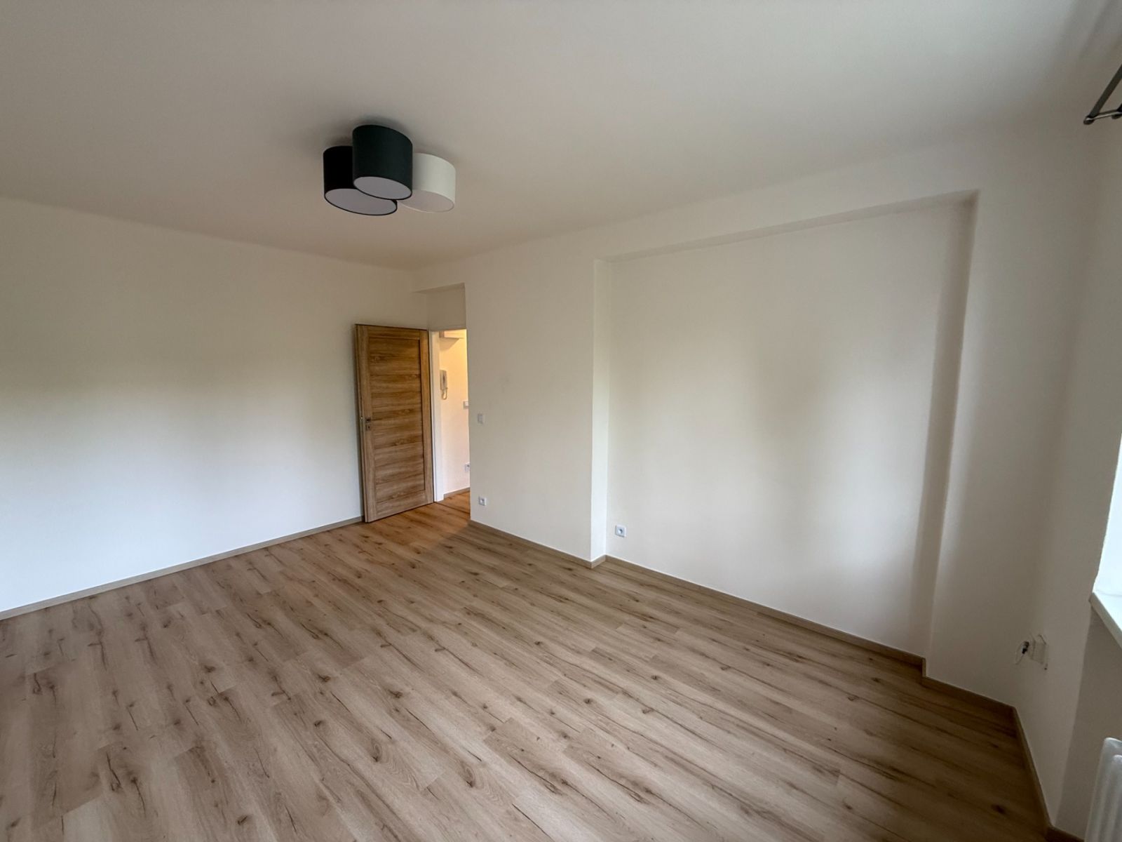 Pronájem bytu 3+kk 54 m² — photo 3
