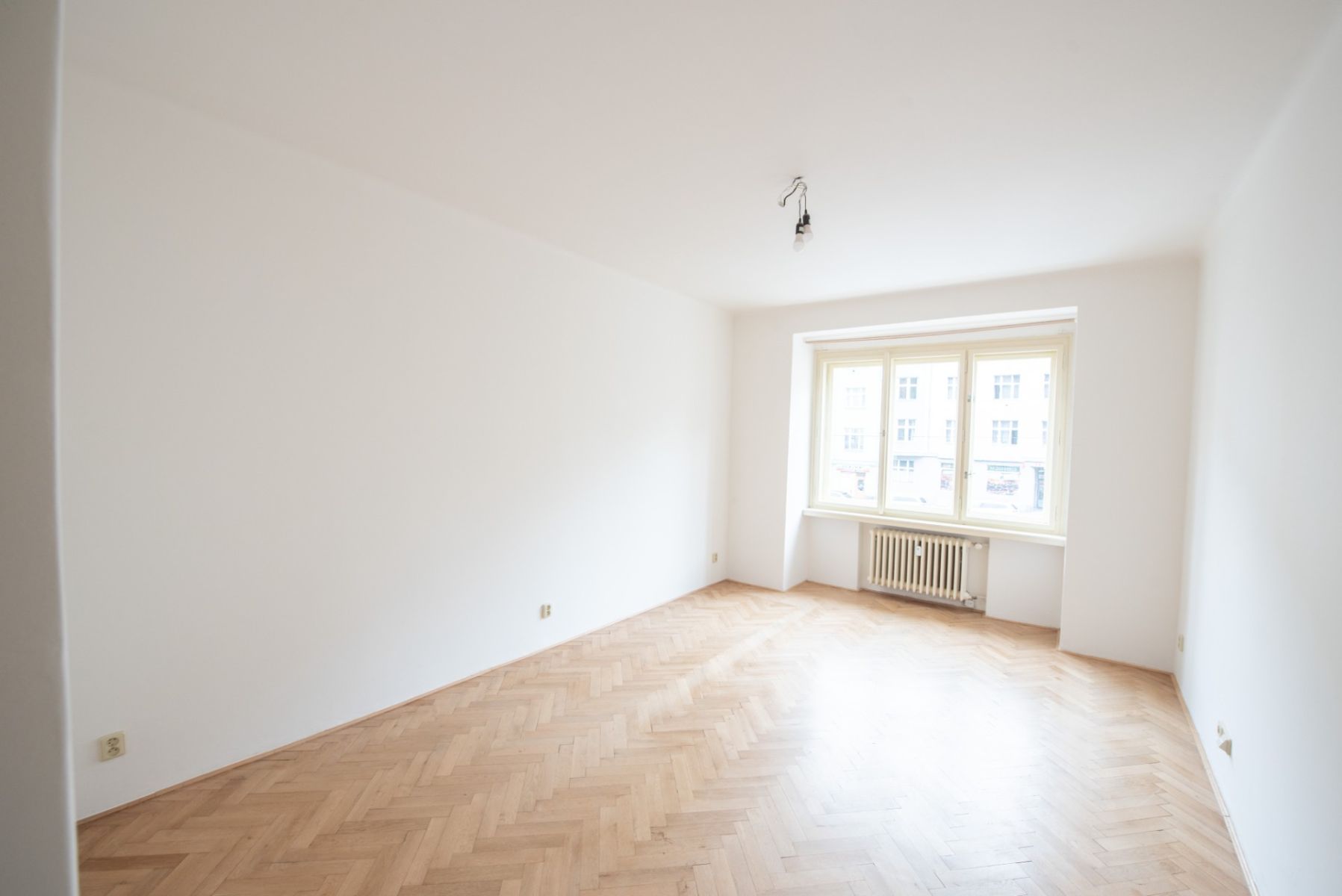Pronájem bytu 2+1 78 m² — photo 2