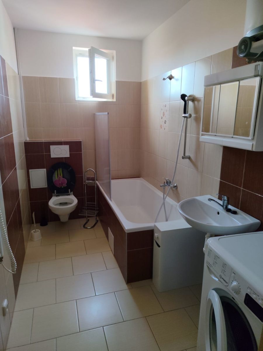 Pronájem bytu 1+kk 47 m² — photo 4
