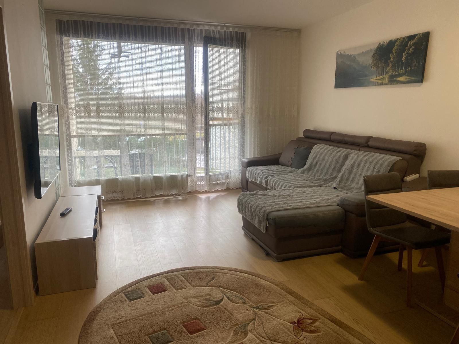 Pronájem bytu 2+kk 54 m² — photo 2