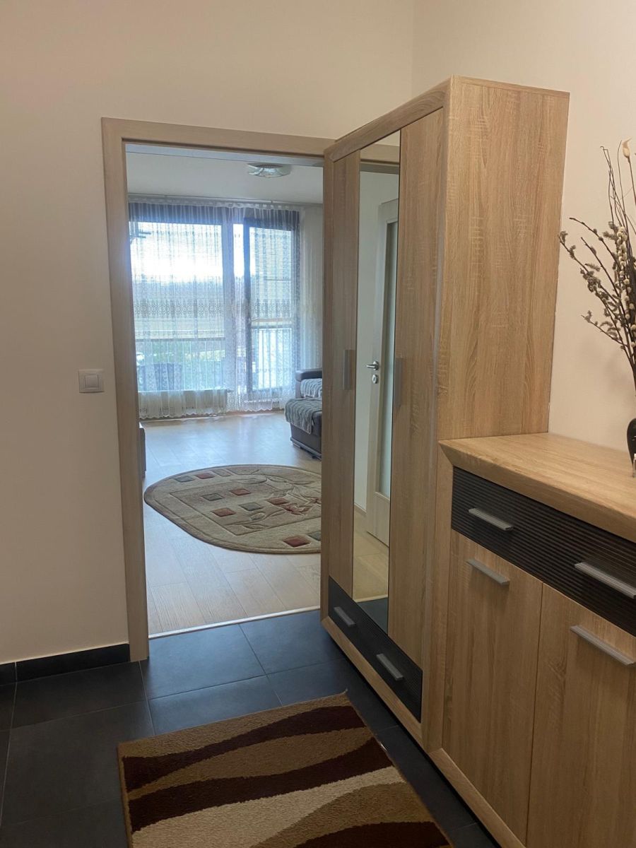 Pronájem bytu 2+kk 54 m² — photo 3