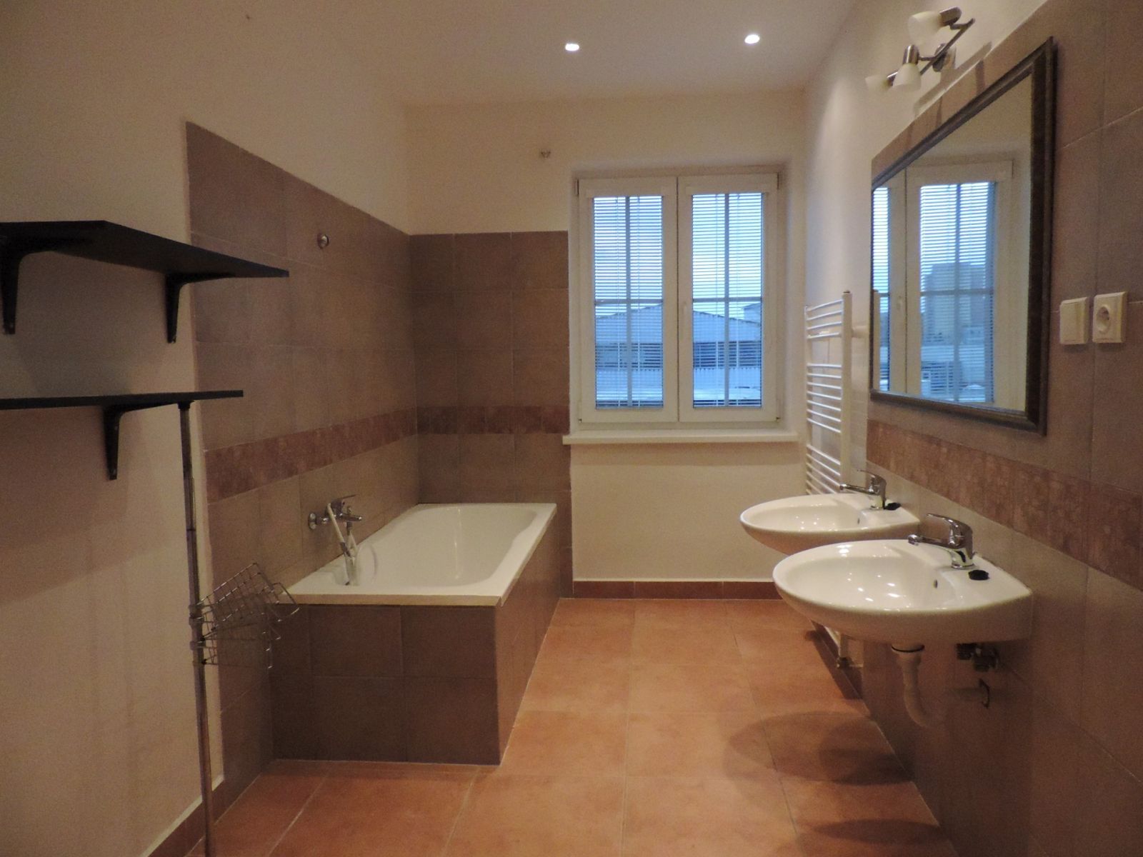 Prodej bytu 2+1 77 m² — photo 3
