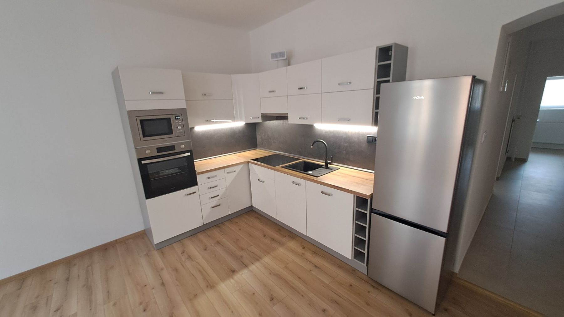 Pronájem bytu 3+kk 66 m²