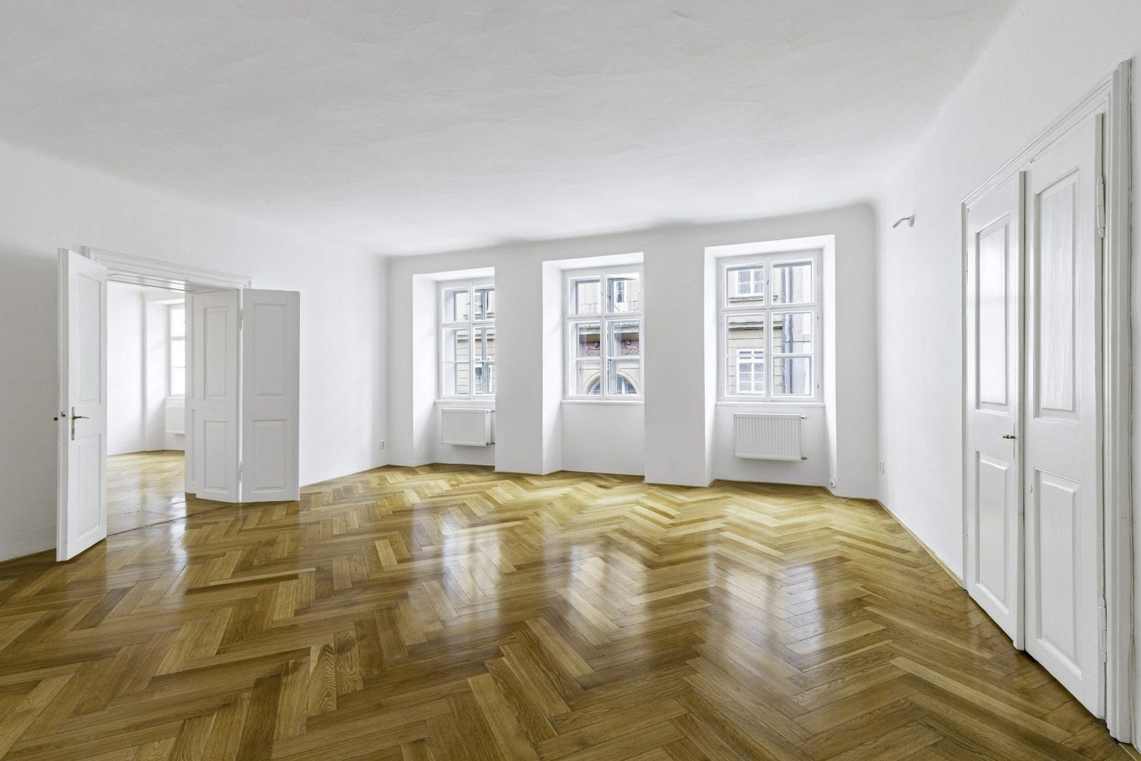 Pronájem bytu 3+1 104 m² — photo 2