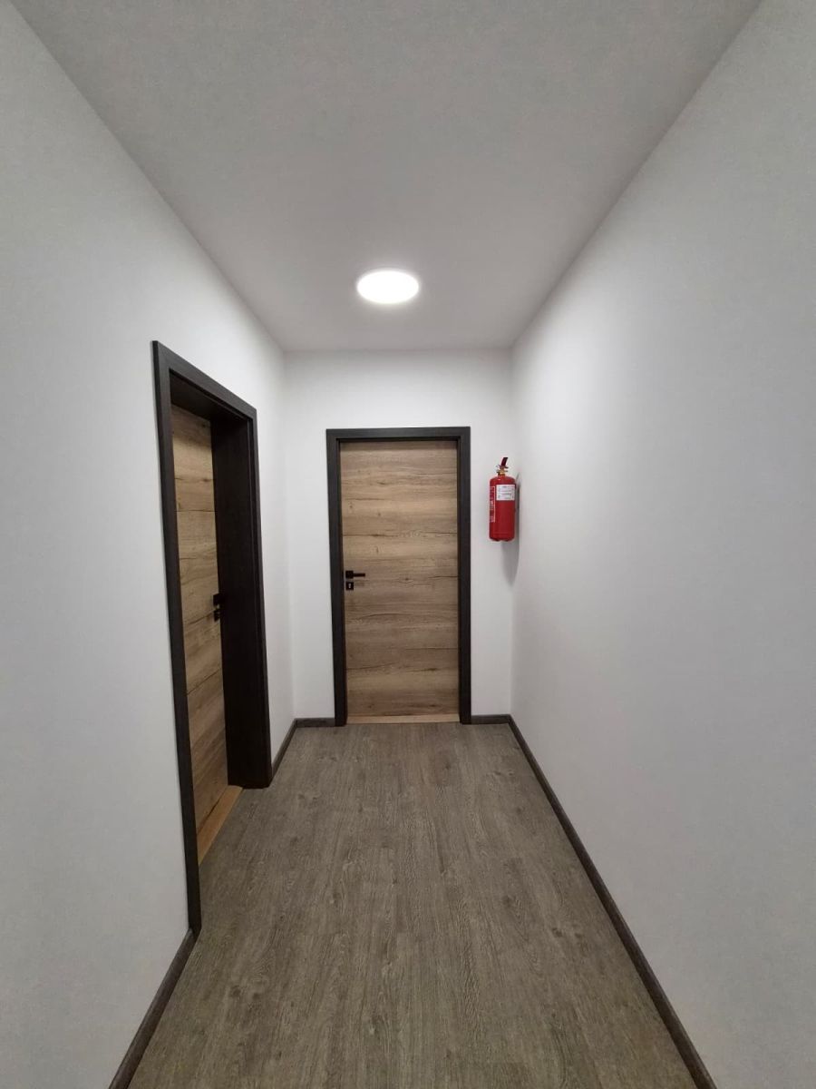 Pronájem bytu 1+kk 28 m² — photo 2