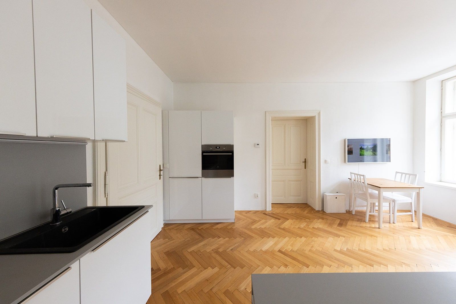 Pronájem bytu 3+kk 58 m² — photo 3