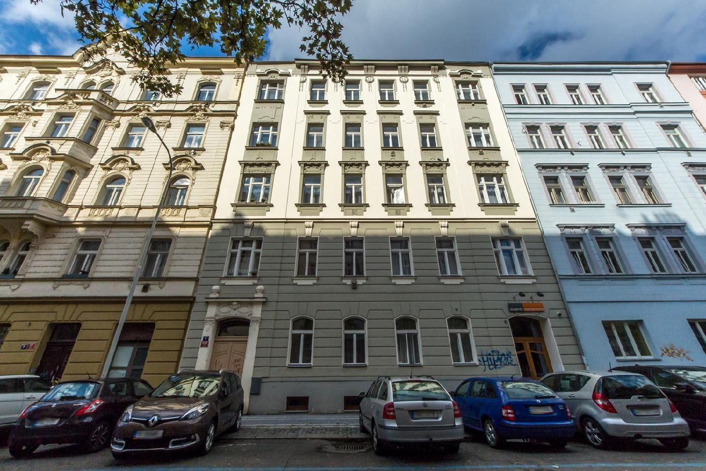 Pronájem bytu 1+kk 30 m² — photo 2