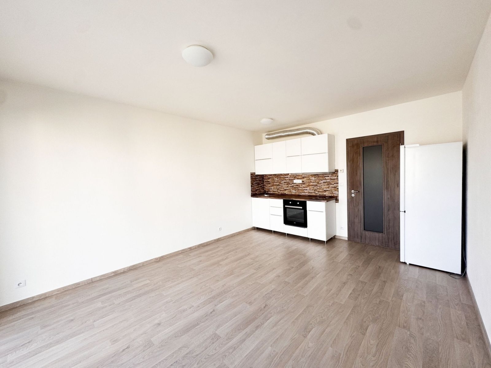 Pronájem bytu 1+kk 31 m² — photo 3