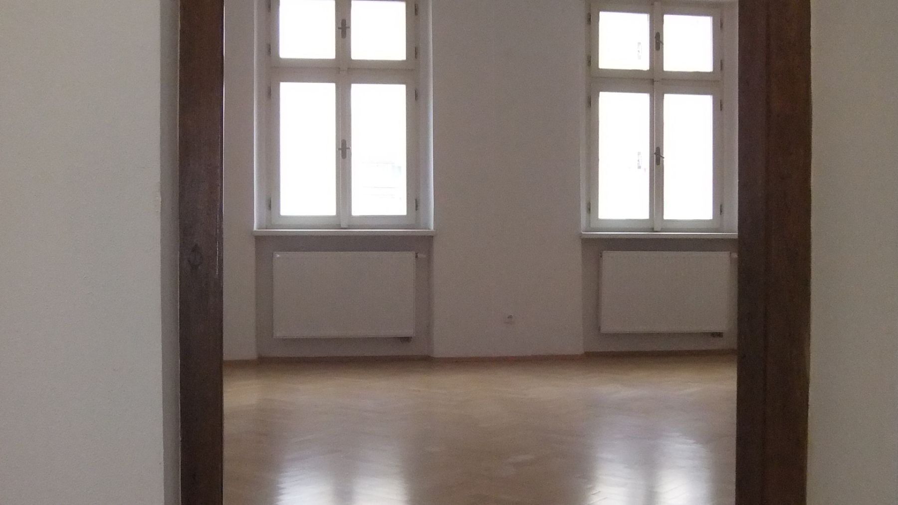 Pronájem bytu 3+1 167 m² — photo 2