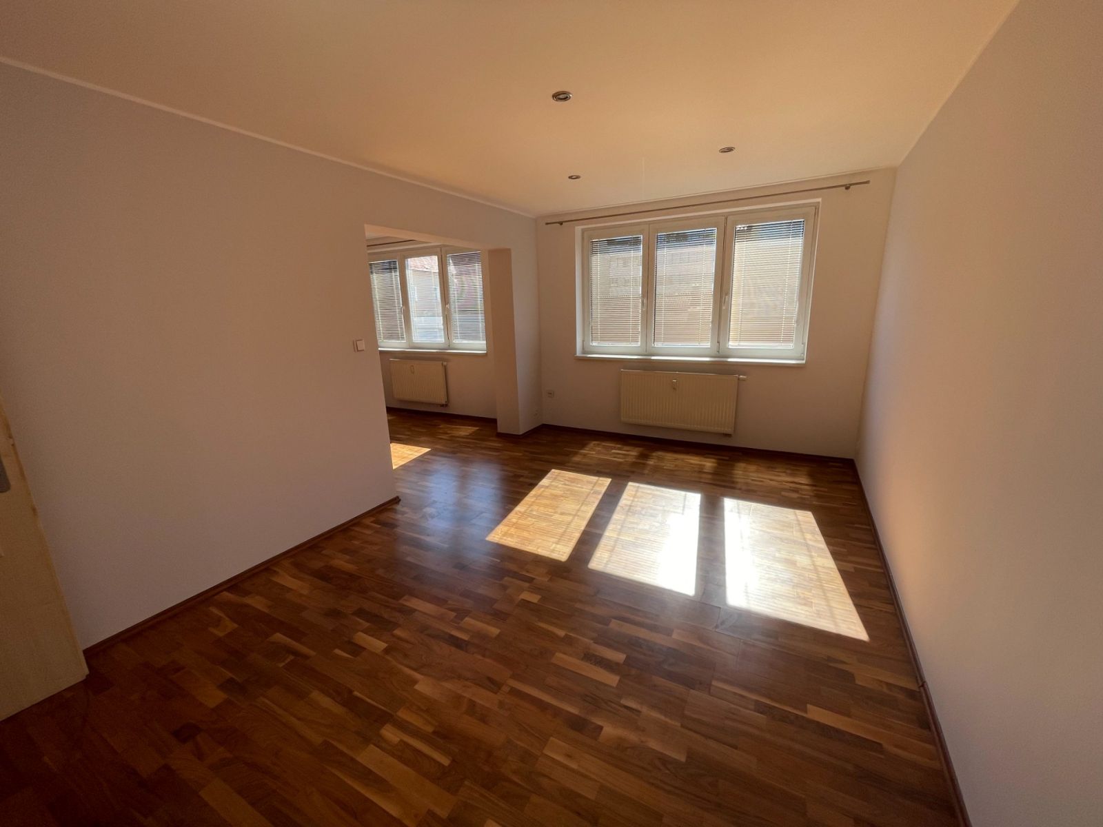 Pronájem bytu 2+1 64 m² — photo 3