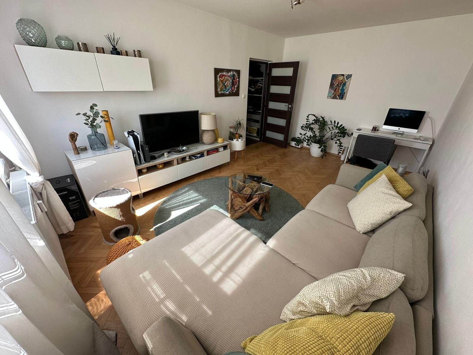 Prodej bytu 2+1 54 m² — photo 2