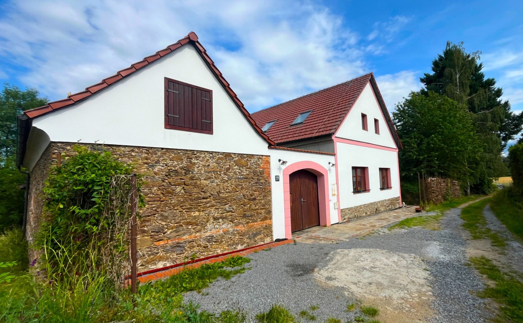 Prodej domu 241 m², pozemek 2.055 m²