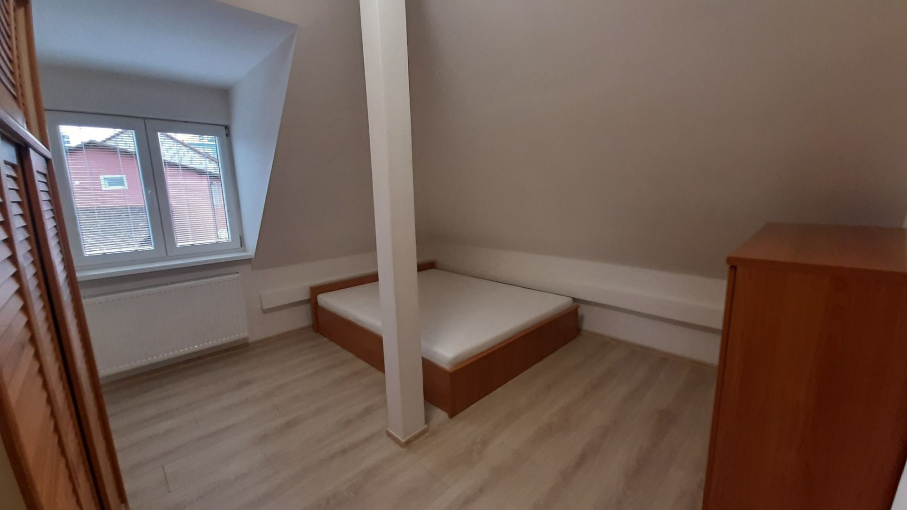 Pronájem bytu 3+kk 80 m² — photo 2